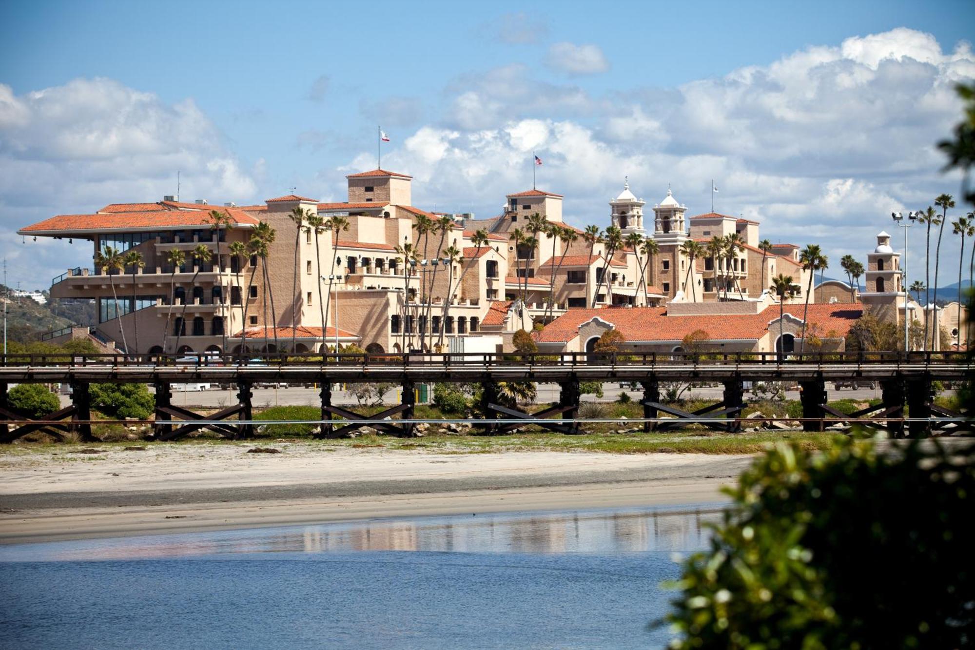 Winners Circle Resort Solana Beach Exterior photo